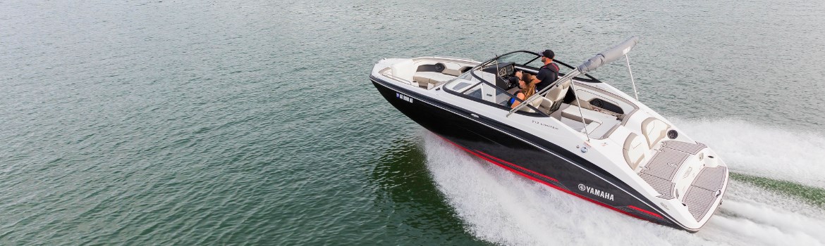 2017 Yamaha Boat at Sportfisherman's Center in Muskegon, Michigan